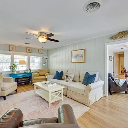Beachy Wilmington Home 6 Mi To Riverwalk And Dtwn!